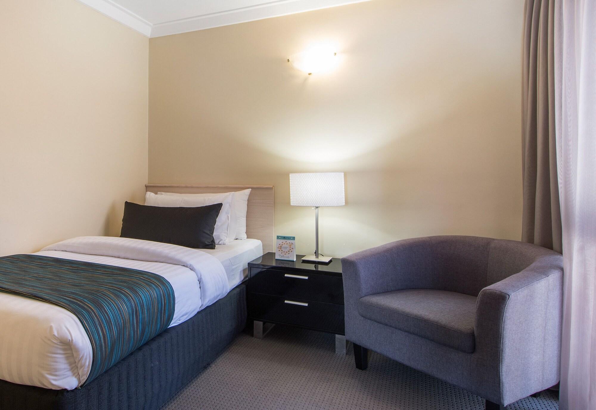 The Peninsula Riverside Serviced Apartments Perth Exterior foto